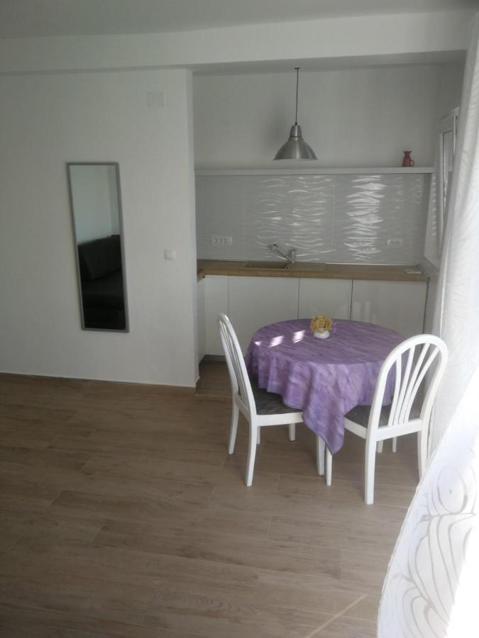 Apartment Marika Mali Losinj Exterior photo
